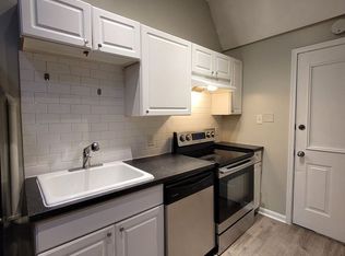 447 Carothers Ave APT 2, Carnegie, PA 15106