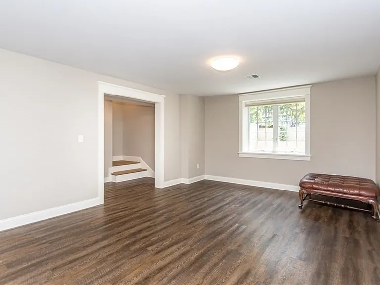 7 Floral Ave #7 — Photo 17