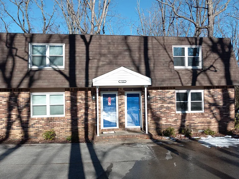 3608 Taft Hwy #B — Photo 1