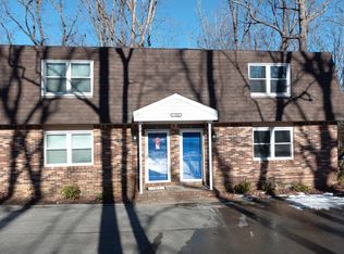 3608 Taft Hwy #B, Signal Mountain, TN 37377