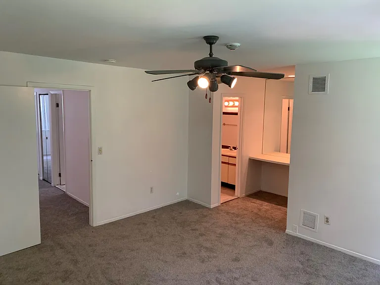 503 Sara Cir — Photo 8