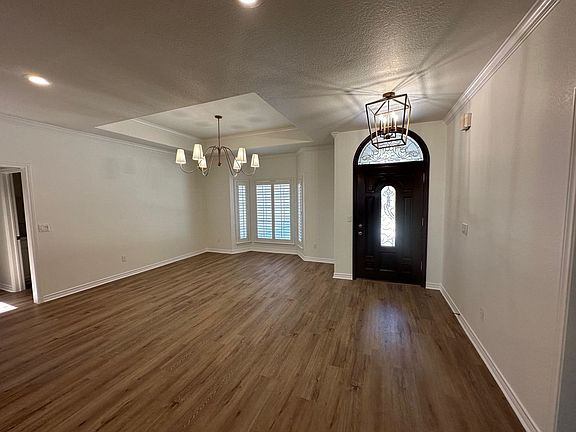 2nd image of 307 Stewart Street