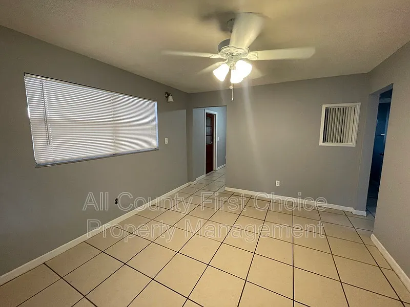 3 bed, 1.0 bath, 1000 sqft, $1,495 — Photo 4