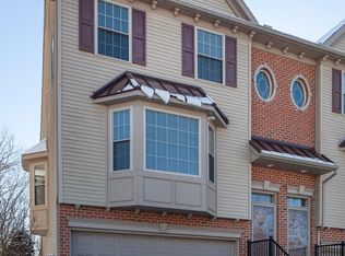 6354 Creekbend Dr, Mechanicsburg, PA 17050