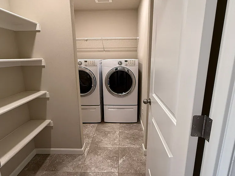 8657 Atlas Ave NE — Photo 20