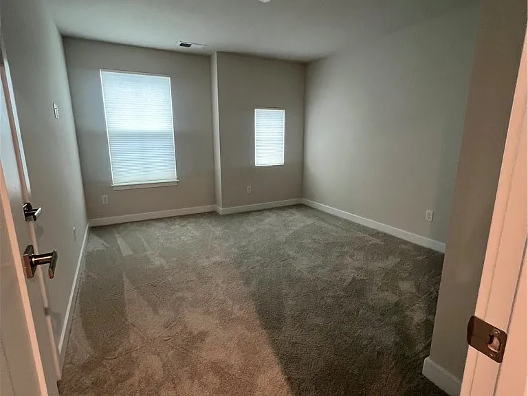 153 Melinda Ct — Photo 29
