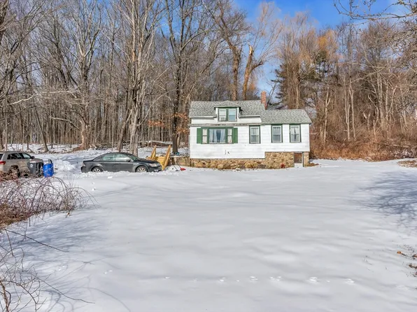 33 Amesbury St, Haverhill, MA 01830