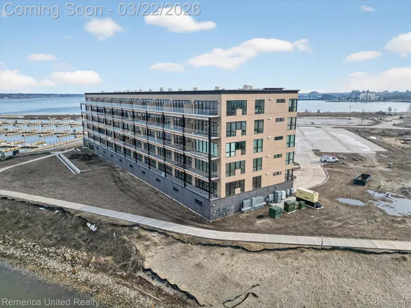 901 Adelaide Cir #602, Muskegon, MI 49441