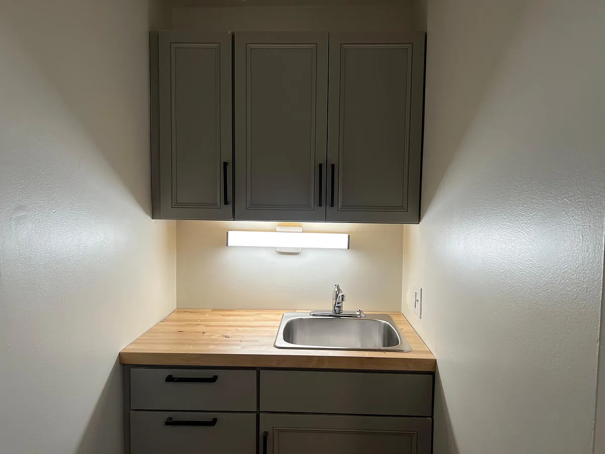 Building Photo - 143 Cleaves St #201