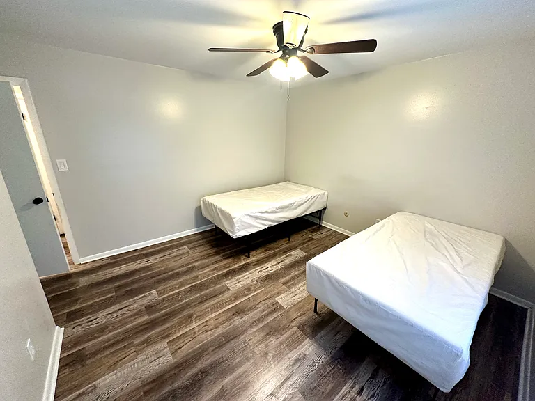 8205 Scenic Highway C #C — Photo 15