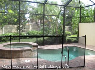 5785 Mango Cir, Naples, FL 34110