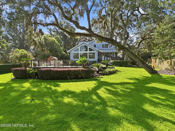 4002 MCGIRTS Boulevard, Jacksonville, FL 32210