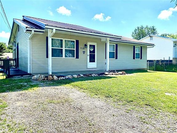 2nd image of 719 Nicholson Dr