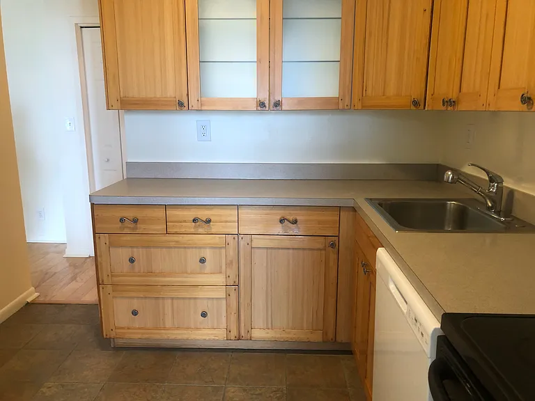 1590 Anderson Ave #12H — Photo 10
