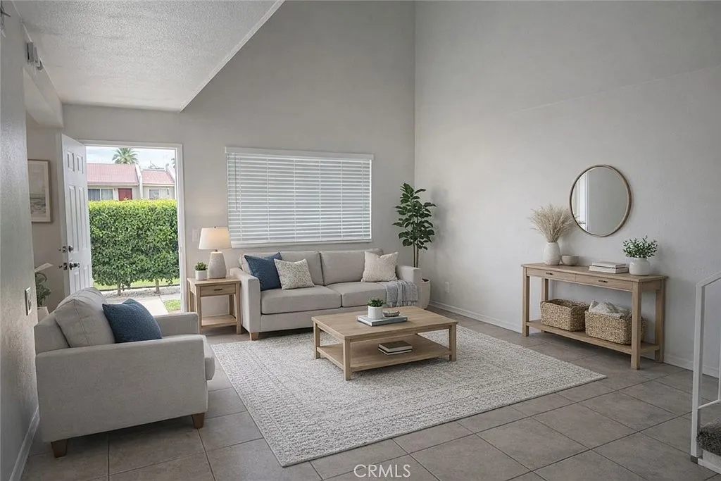 2 bed, 1.5 bath, 1000 sqft, $2,095 — Photo 2