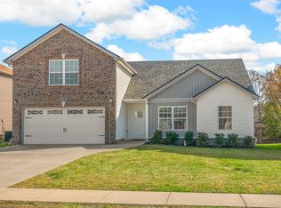 1062 Whitney Dr, Clarksville, TN 37042