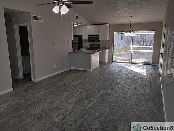 4th image of 3319 Beatty Dr