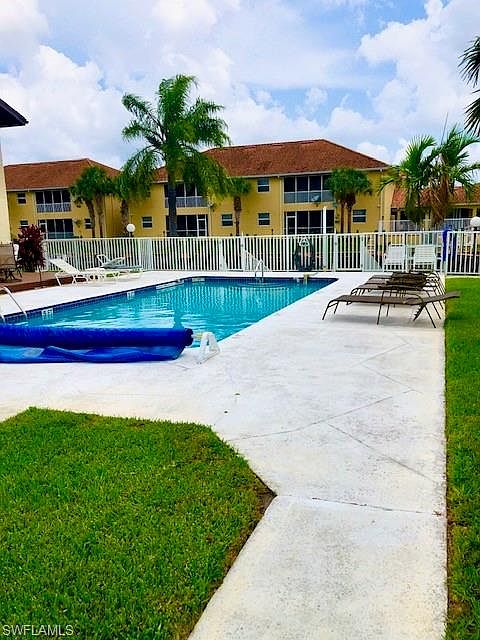 1st image of 713 SW 47th Ter Suite 101