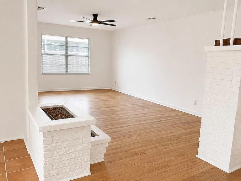 1008 Wright Blvd — Photo 4