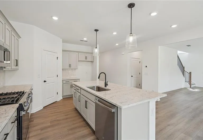 522 Silverleaf Trl — Photo 6