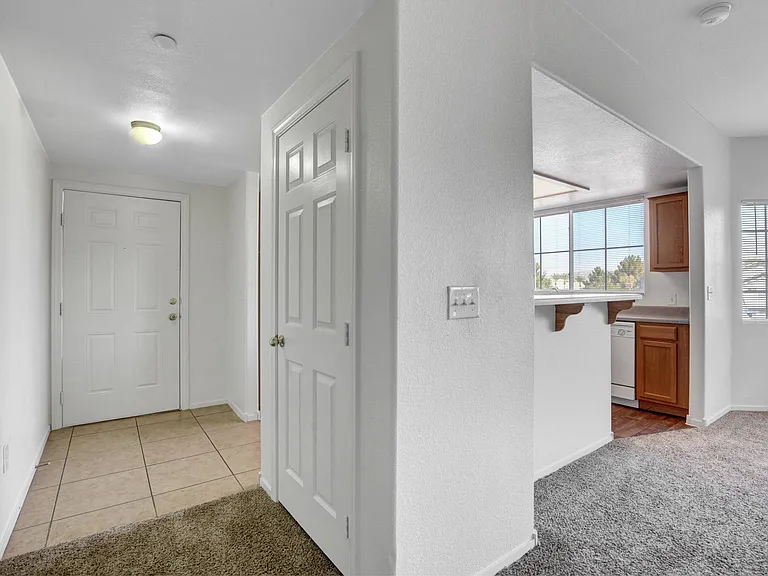 Aspen Peak Condominiums — Photo 29