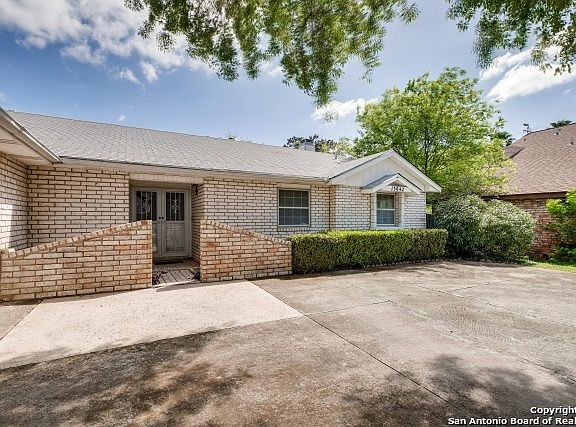 3rd image of 13042 Larklair St