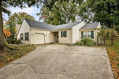 15 Embassy Dr Photo 1 15 Embassy Dr Photo 1