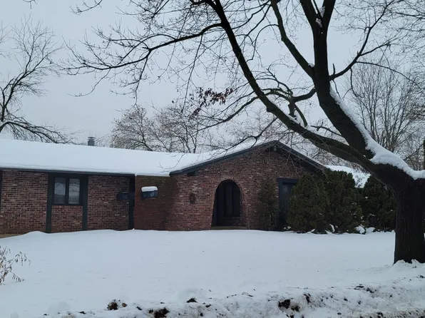 3245 Fawnridge Dr, Rockford, IL 61114