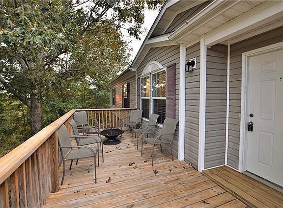 4th image of 4238 Blueberry Dr