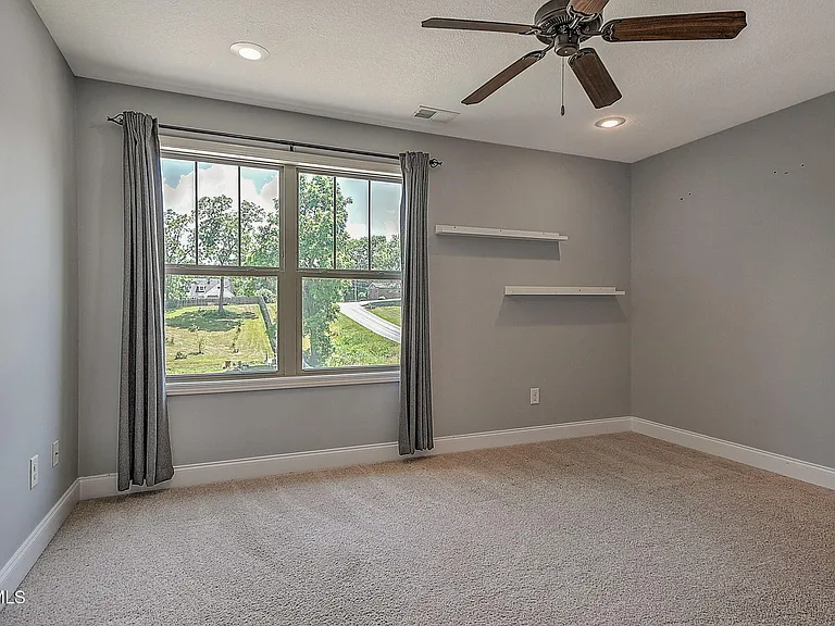 1092 Aberlea Valley Cir — Photo 24