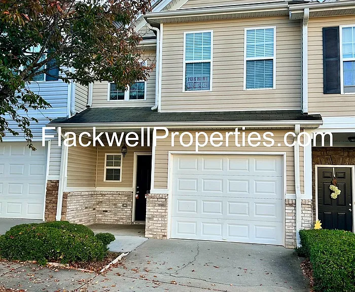 4655 Beacon Ridge Ln — Photo 1