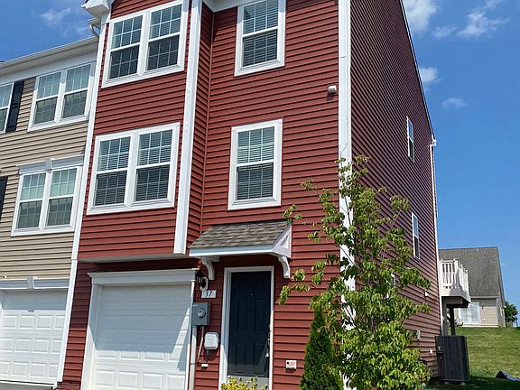 3rd image of 37 Cecily Way