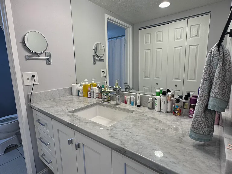 245 N Vine St #407 — Photo 12