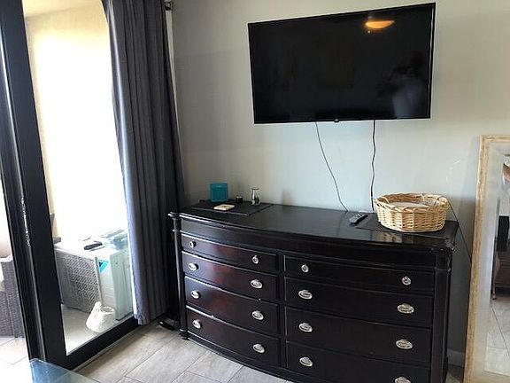 5th image of 299 Sapphire Hill Vlg