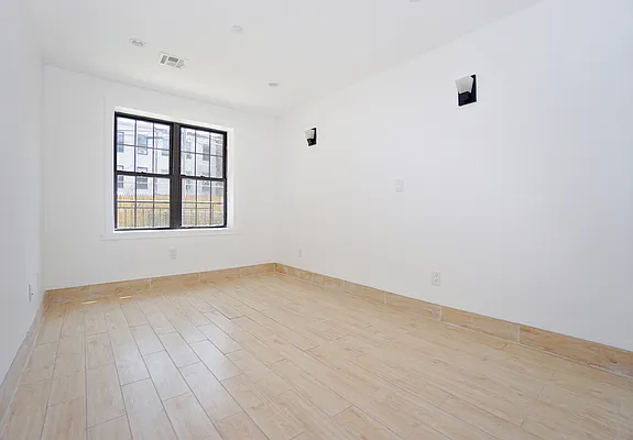 Rented by Corcoran | media 14