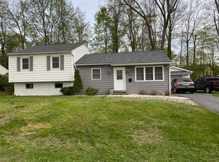 408 Haven Ln, Clarks Summit, PA 18411