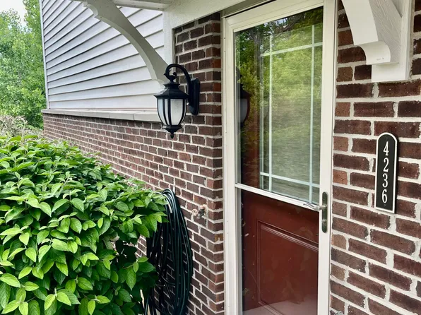 4236 Country Mill Rdg, Burlington, KY 41005