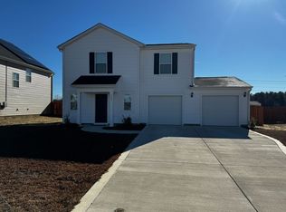 4623 Revelstroke Rd, Hope Mills, NC 28348