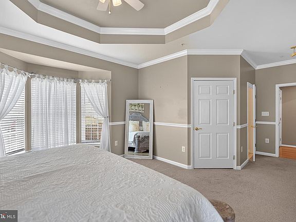 4th image of 1525 Fair Oak Dr
