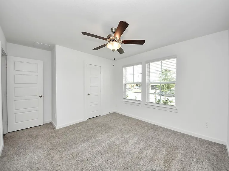 8614 Shumard Oak Dr — Photo 21
