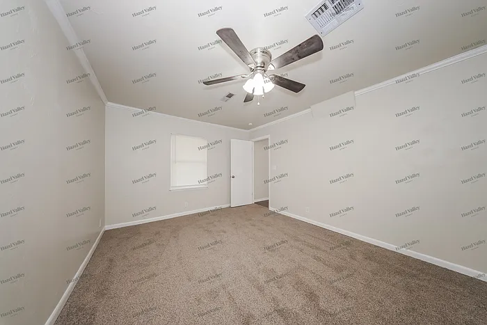 701 N Dallas Ave — Photo 5