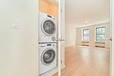 Rented by Living New York