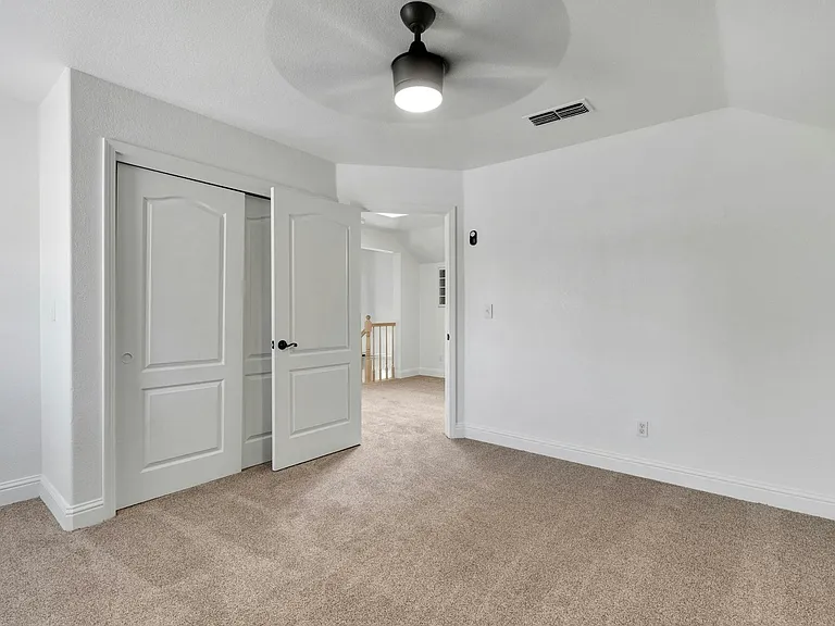 Upstairs Bedroom 1