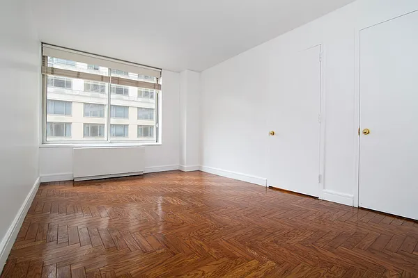 Rented by LKW International Real Estate LLC | media 6