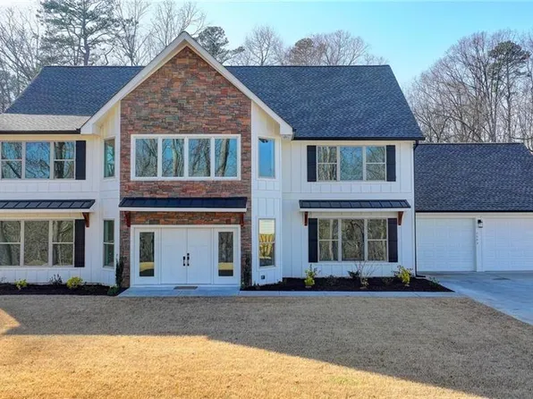 2003 Riverwood Dr, Gainesville, GA 30501