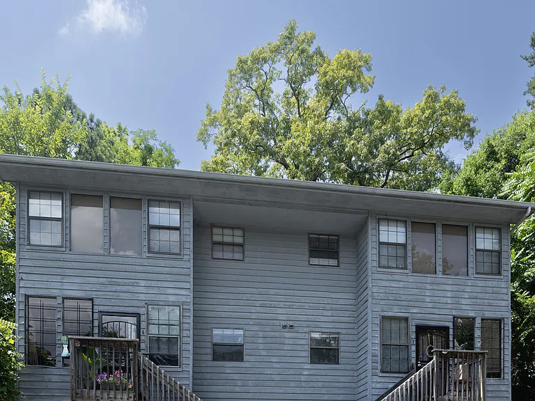 34 Woodlawn Drive - 4 — Photo 3