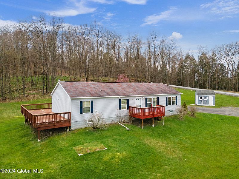 2nd image of 442 Ploss Road