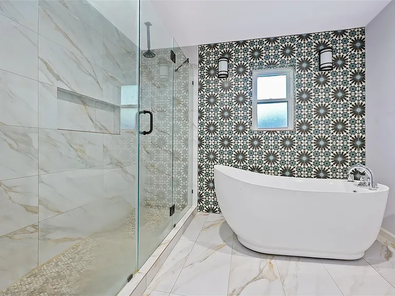 12018 Beinhorn Dr — Photo 16