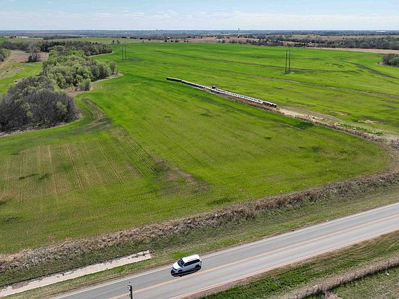 3rd image of 10th Street & East Southgate Rd