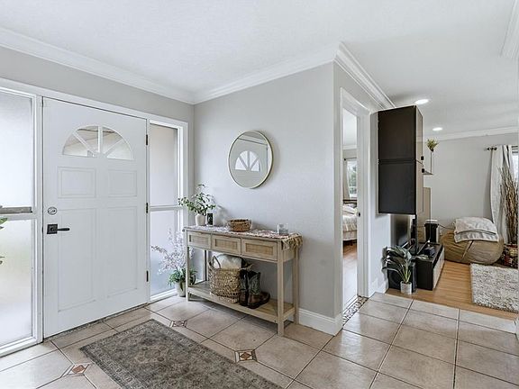 5th image of 602 Mockingbird Ln